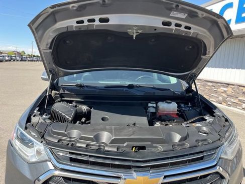 Used 2021 Chevrolet Traverse LT w/ LT Premium Package AWD/4WD image 27