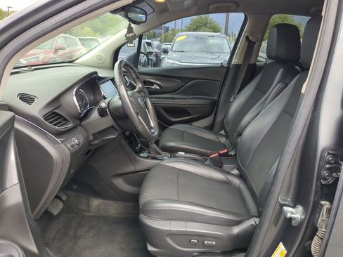 Used 2018 Buick Encore Preferred AWD/4WD image 17