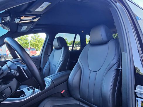 Used 2022 BMW X5 xDrive40i w/ Parking Assistance Package AWD/4WD image 22