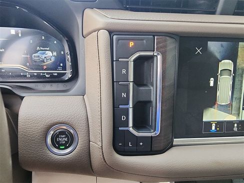 Certified 2022 GMC Yukon Denali image 17