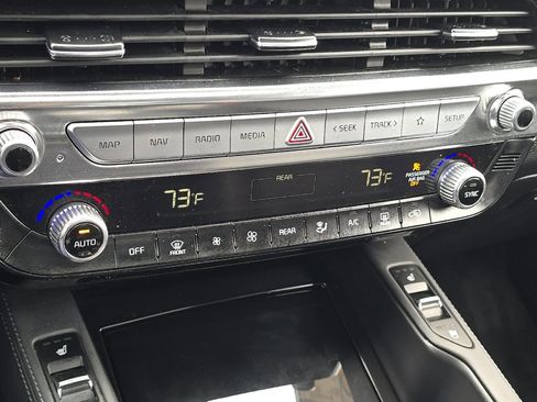 Used 2022 Kia Telluride SX w/ SX Prestige Package AWD/4WD image 22