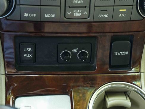 Used 2012 Toyota Highlander Limited FWD image 34