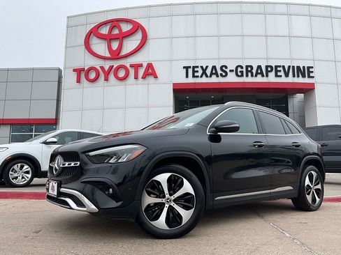 Used 2025 Mercedes-Benz GLA 250 GLA 250 image 2