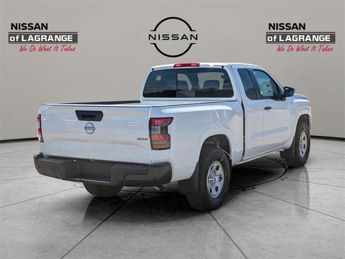 New 2026 Nissan Frontier S image 5