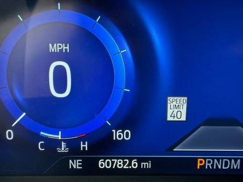 Used 2020 Ford Explorer Platinum w/ Premium Technology Package AWD/4WD image 7