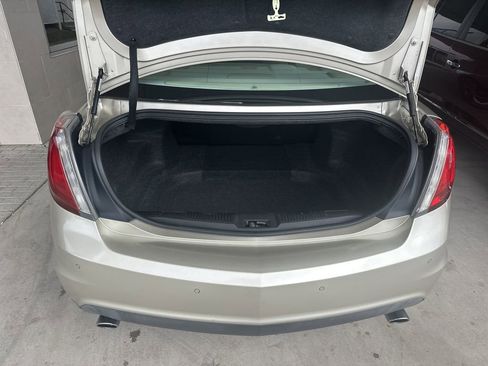 Used 2010 Lincoln MKS image 30