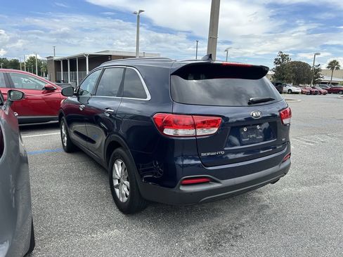 Used 2016 Kia Sorento FWD w/ LX Convenience Package image 6