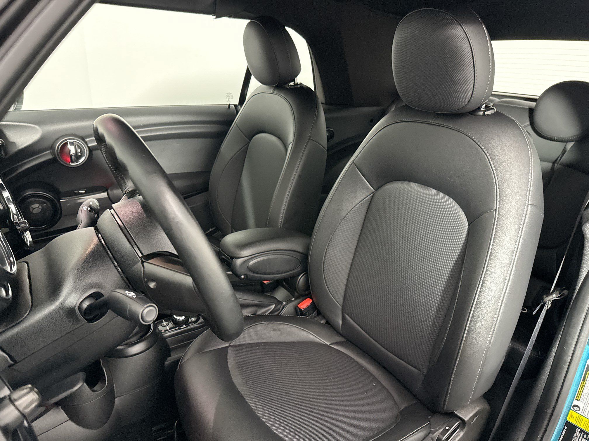 Used 2019 MINI Cooper Convertible w/ Premium Package FWD image 21