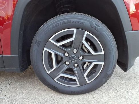 New 2026 Jeep Cherokee Limited image 9