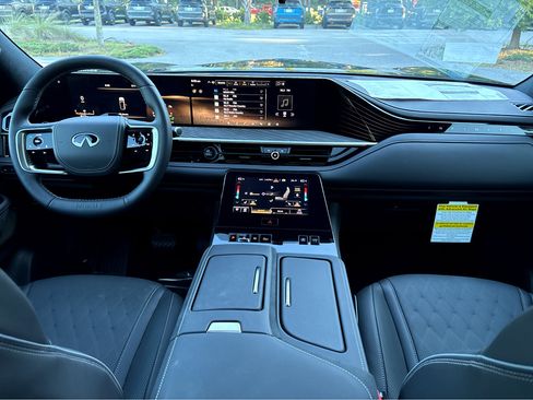 New 2026 INFINITI QX80 Autograph w/ Premium Cargo Package image 4