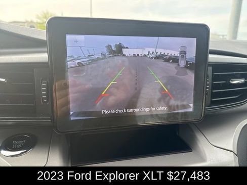 Used 2023 Ford Explorer XLT AWD/4WD image 29