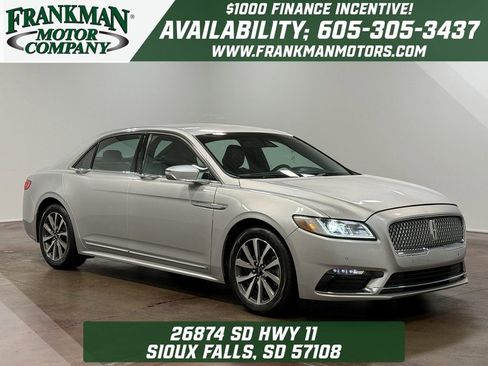 Used 2019 Lincoln Continental Premiere image 1