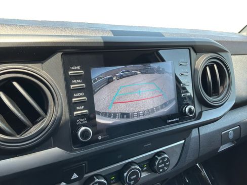 Used 2020 Toyota Tacoma SR RWD image 13