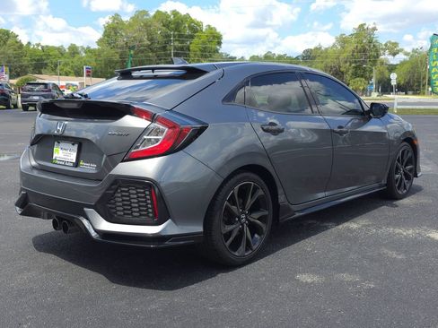 Used 2018 Honda Civic Sport image 5