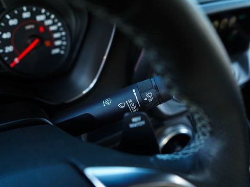 Used 2017 Chevrolet Camaro SS RWD image 33