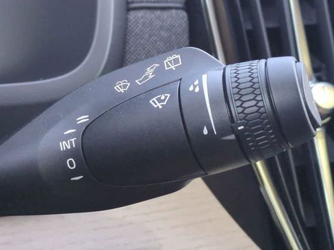 Used 2026 Volvo XC90 B6 Plus w/ Protection Package Premier image 25