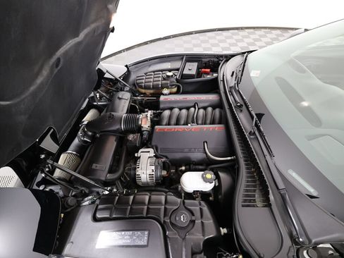 Used 2004 Chevrolet Corvette Convertible w/ Preferred Equipment Group RWD image 30