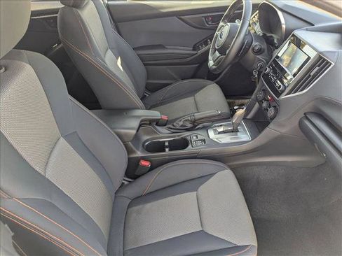 Used 2019 Subaru Crosstrek 2.0i Premium w/ Eyesight System image 18