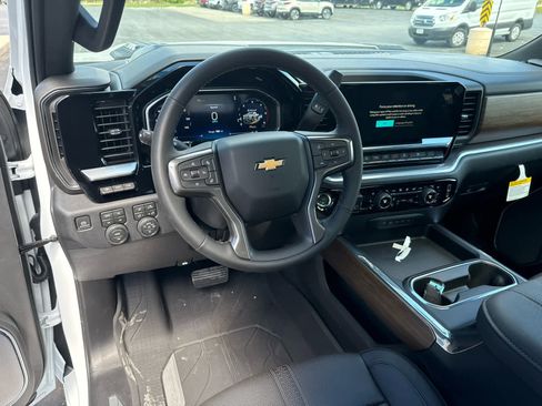 New 2026 Chevrolet Silverado 3500 High Country w/ High Country Premium Package AWD/4WD image 7