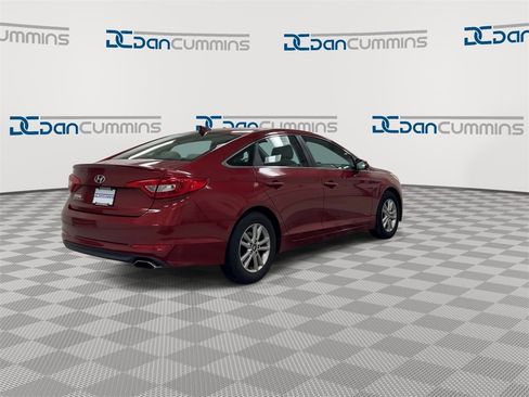 Used 2015 Hyundai Sonata SE image 8