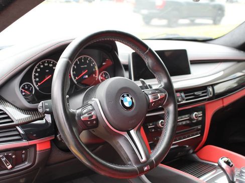 Used 2018 BMW X6 M image 68