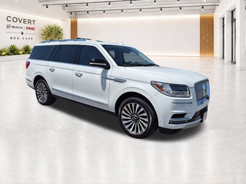 Used 2021 Lincoln Navigator L Reserve w/ Luxury Package AWD/4WD image 1