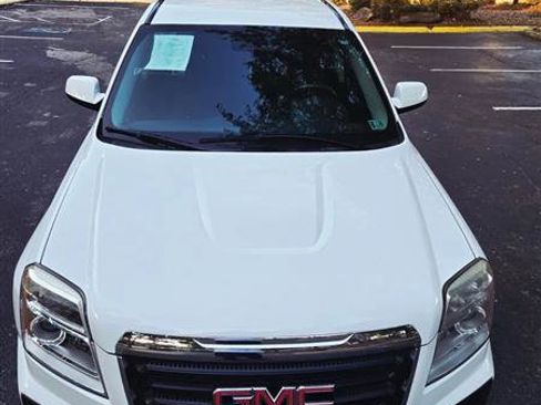 Used 2017 GMC Terrain SLE image 9