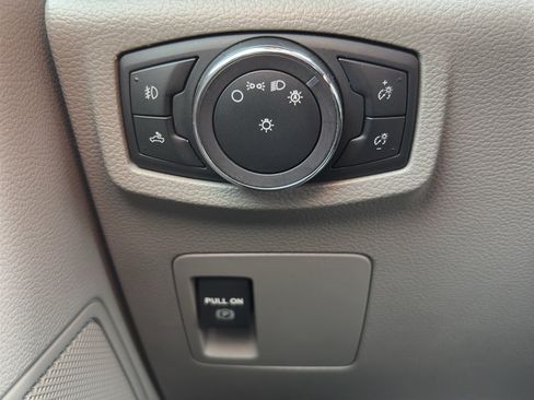 Used 2018 Ford F150 XL w/ Equipment Group 101A Mid AWD/4WD image 24