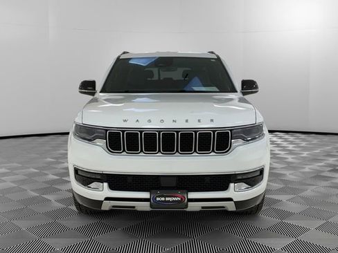 Used 2024 Jeep Wagoneer L Series II w/ Flexible Seating Group AWD/4WD image 8