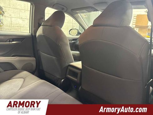 Used 2024 Toyota Camry LE image 28