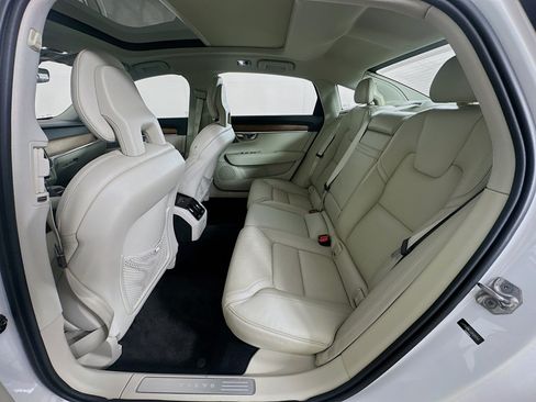 Used 2018 Volvo S90 T6 Inscription w/ Convenience Package AWD/4WD image 29