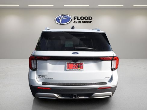 Used 2026 Ford Explorer Platinum w/ LUX Leather Package AWD/4WD image 5