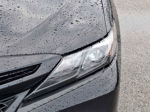 Certified 2022 Toyota Camry SE image 12