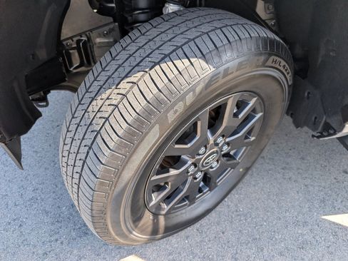 Used 2025 Toyota 4Runner SR5 image 21