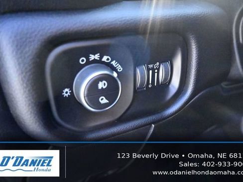 Used 2021 RAM 2500 Laramie AWD/4WD image 6