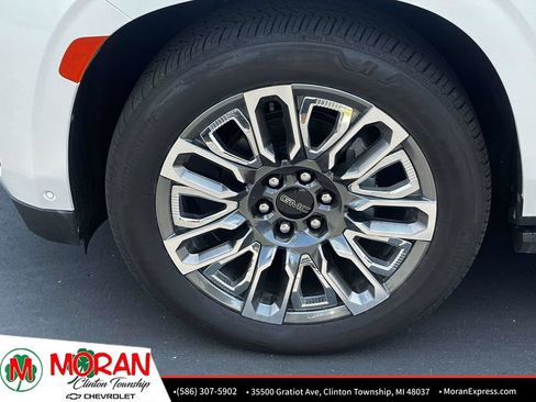 Certified 2024 GMC Yukon Denali Ultimate AWD/4WD image 9
