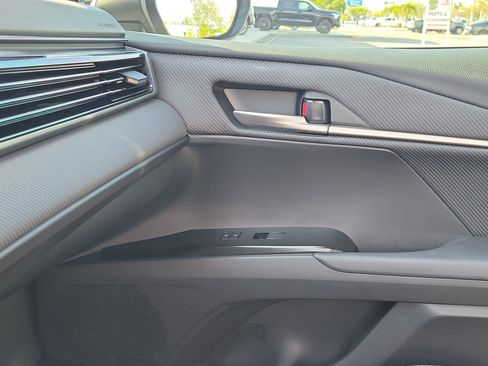 Used 2025 Toyota Camry LE FWD image 29