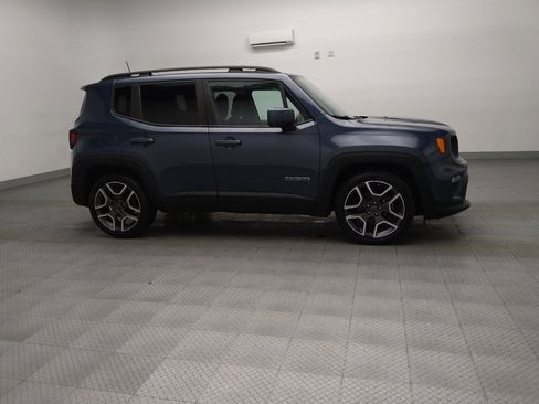 Used 2020 Jeep Renegade Latitude w/ Cold Weather Group image 11