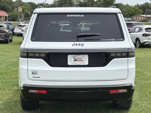 New 2026 Jeep Grand Wagoneer Limited w/ Premium Group II AWD/4WD image 9