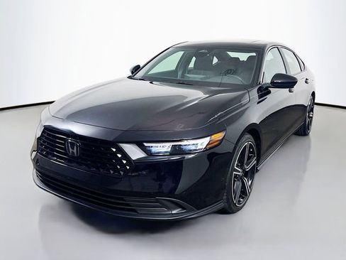 Used 2023 Honda Accord Sport image 5