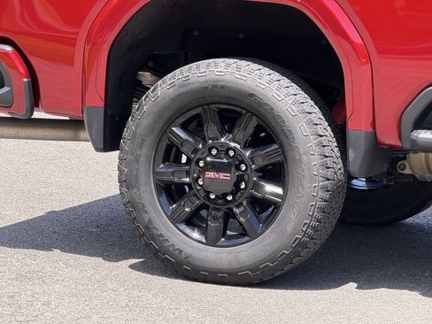 Used 2024 GMC Sierra 3500 AT4 w/ AT4 Preferred Package AWD/4WD image 11