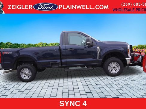 Used 2024 Ford F250 XL w/ FX4 Off-Road Package image 4