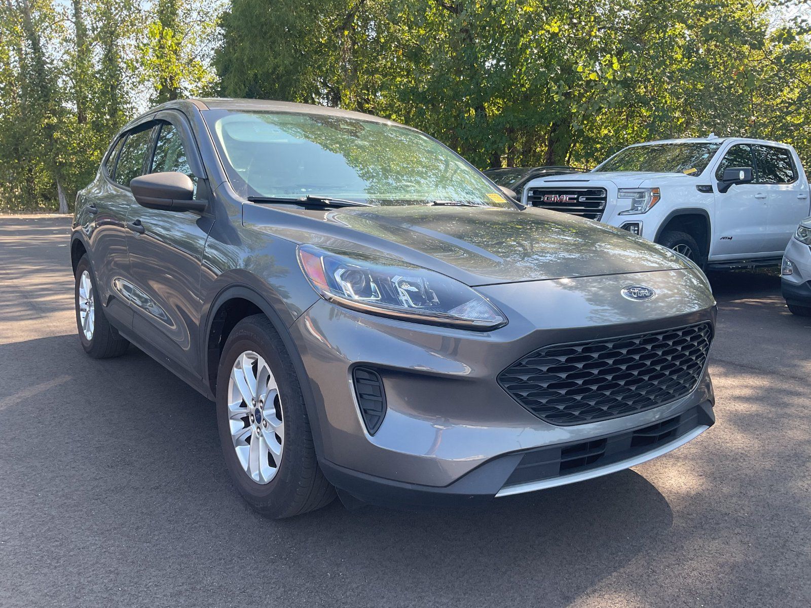 Used 2022 Ford Escape S FWD image 1