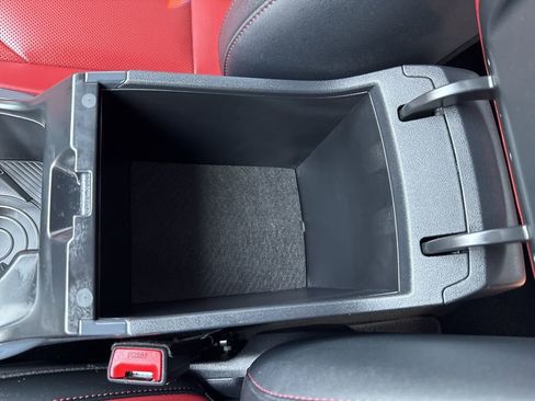 Used 2025 Kia K4 GT-Line Turbo image 35