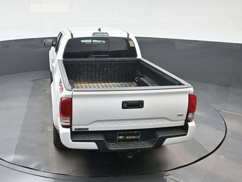 Used 2019 Toyota Tacoma TRD Sport AWD/4WD image 20