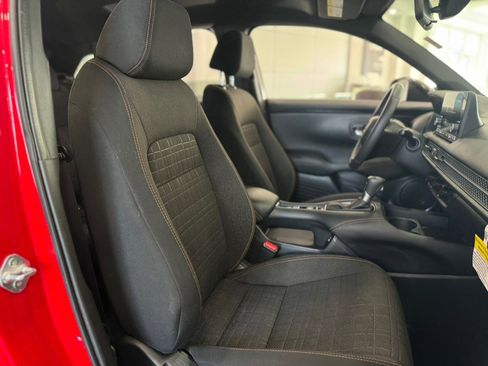 Used 2025 Honda HR-V Sport image 20