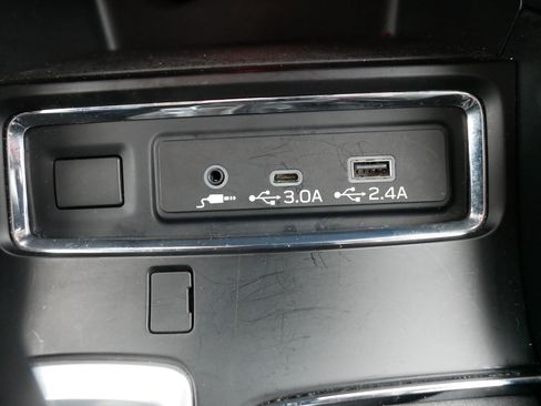 Certified 2024 Subaru Ascent Premium w/ Convenience Package image 33