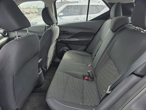 Used 2022 Nissan Kicks S FWD image 8