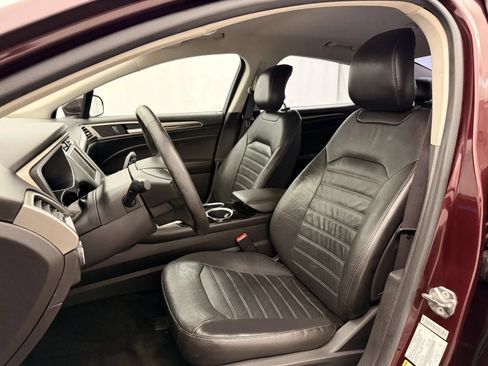 Used 2013 Ford Fusion SE FWD image 9