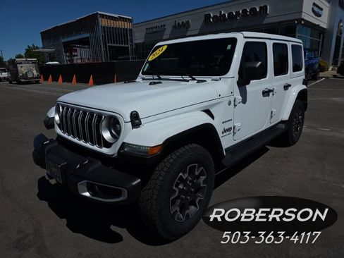Used 2024 Jeep Wrangler Unlimited Sahara w/ Technology Group AWD/4WD image 1